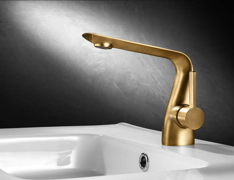 monobloc basin tap