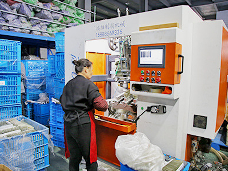 Taizhou Huangyan Jiazheng Mould & Plastic Co., Ltd