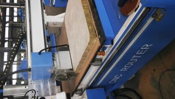 cnc router with cutting saw