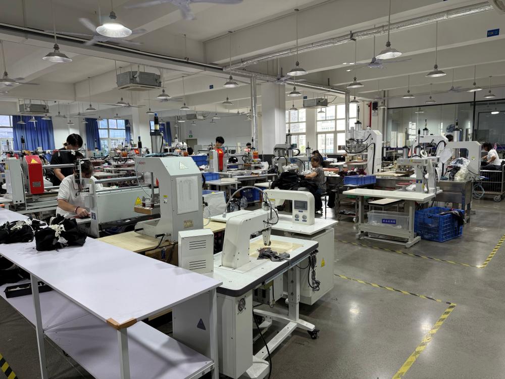 Factory Interior Working Scene (29)