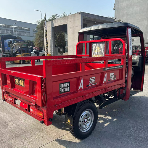 What materials are used in Tricycle With Cabin?