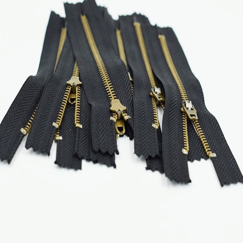 Metal zipper for trousers