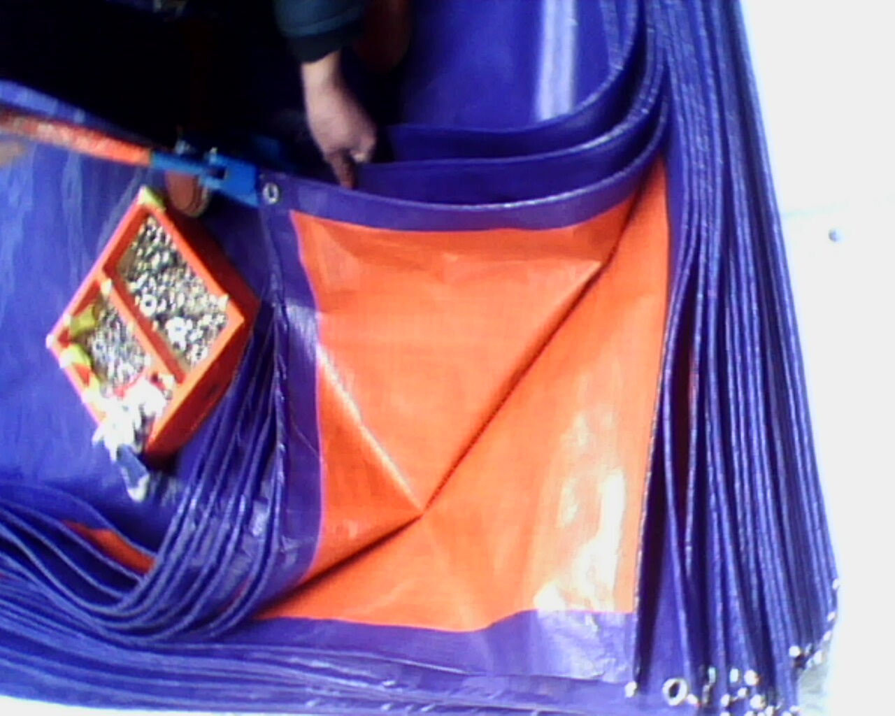 Laminação de lona laranja