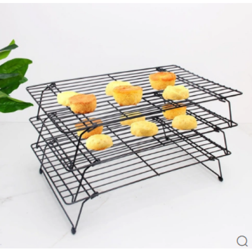 Amélioration de l'efficacité de la cuisson avec le rack de refroidissement à gâteau à 3 niveaux polyvalent