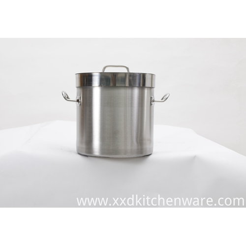 Solutions de cuisson polyvalentes: des pots de stock de dinde aux doubles pots chauds dans les cuisines familiales