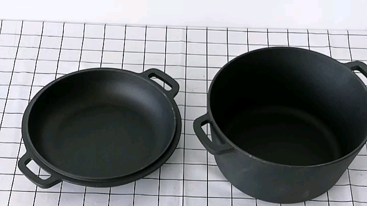 Gekruide gietijzeren koekenpan dubbele Nederlandse oven set1