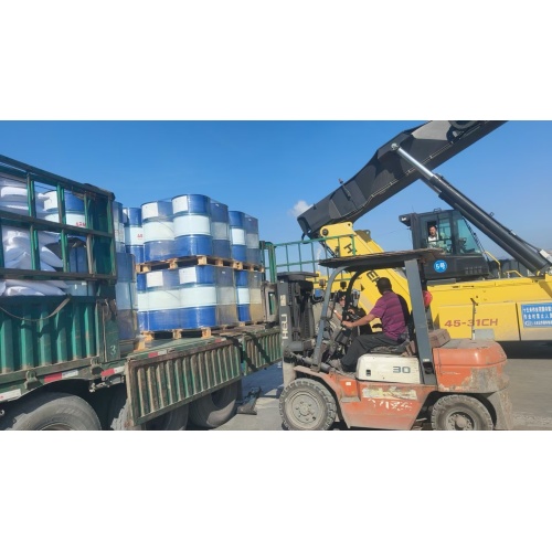 O comparație aprofundată a fluidelor sintetice de transfer termic și a uleiurilor minerale termice