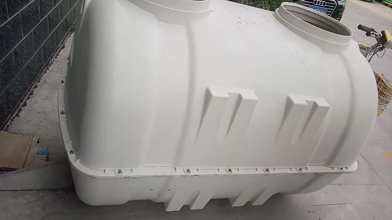 Wholesale 0.5-2.5cbm Septic Tank Used Toilet Waste Water Treatment FRP and Grp Tank1