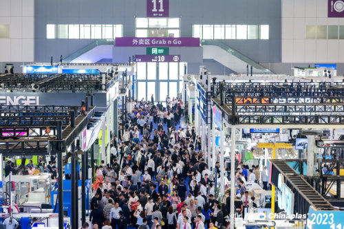 Rund 250.000 Besucher Chinaplas voller Geschäftsmöglichkeiten auf dem Messegelände