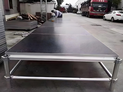 How Much Creative Potential Can the Modular Design of Demountable Stages Unlock for Stage Designers?