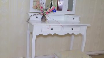 Wood dressing table