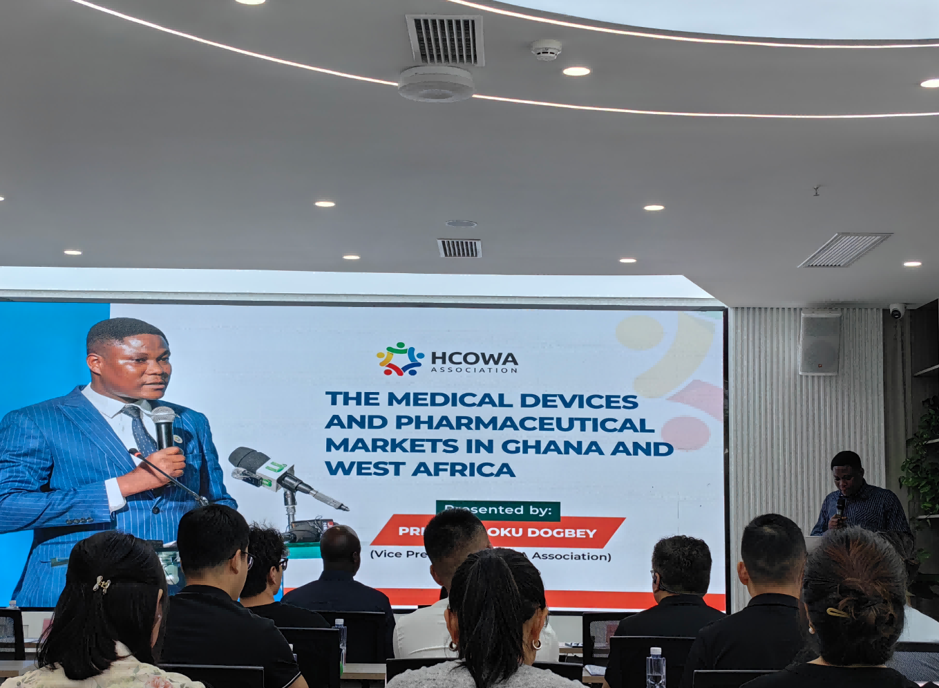 Сычуань Крайсан атрымлівае каштоўную інфармацыю аб медыцынскім рынку Заходняй Афрыкі на салоне знешняга гандлю Мяньян