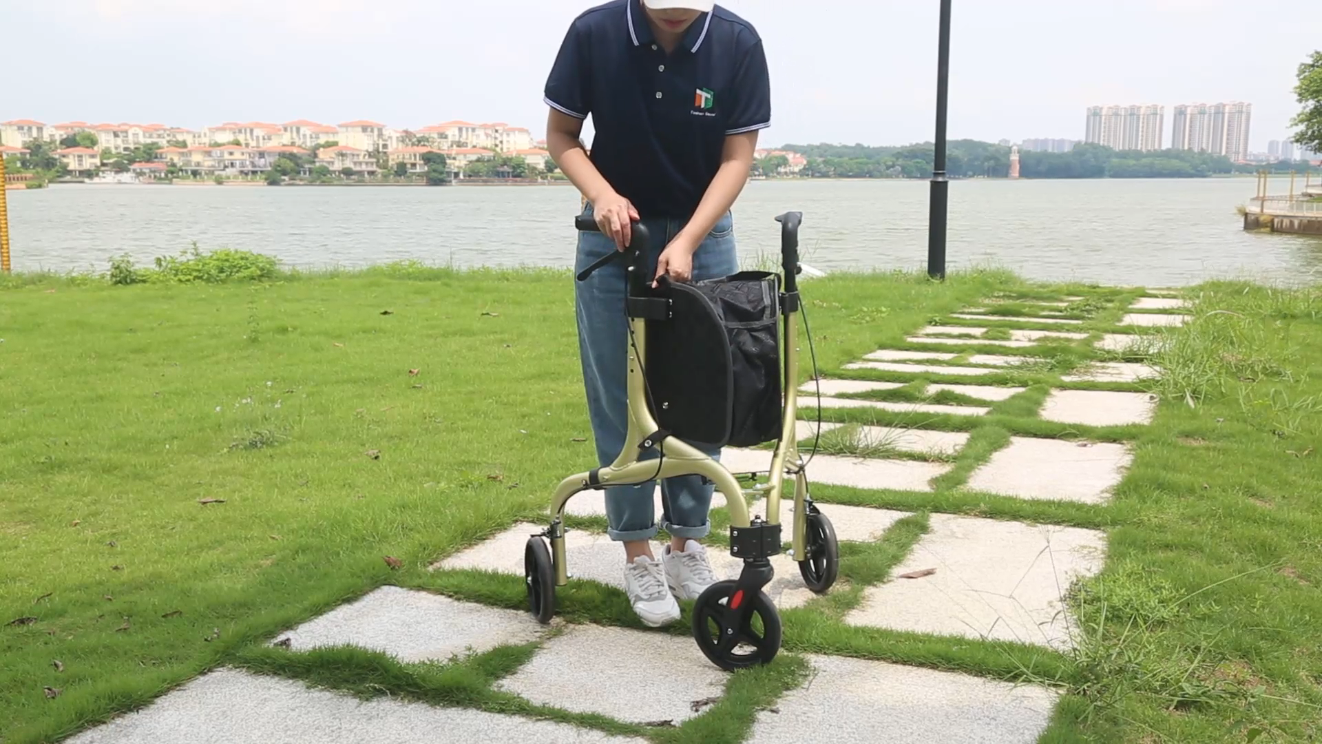 Mobilität 3 Rad Rollator Walker - Leicht und faltbar für Senioren, ältere Menschen, Männer, Frauen - Klapptreibe Tri -Wheeled1