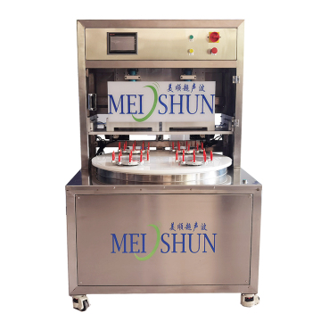 Four round cake paper inserting machine