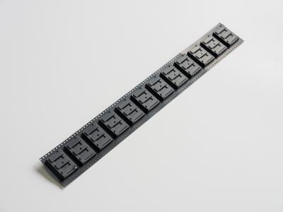 Innovazione nei materiali per portatori di chip di fascia alta