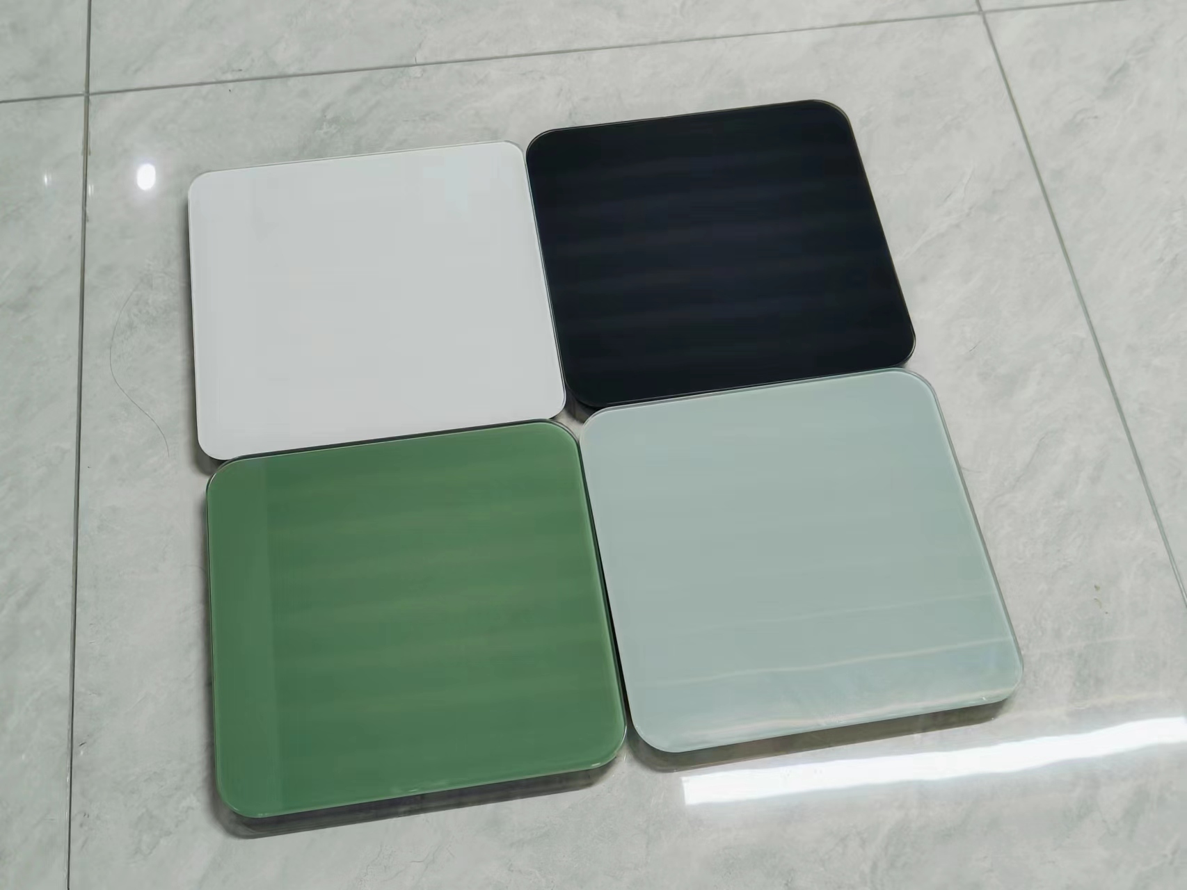 LED BATHROOM SCALE 1