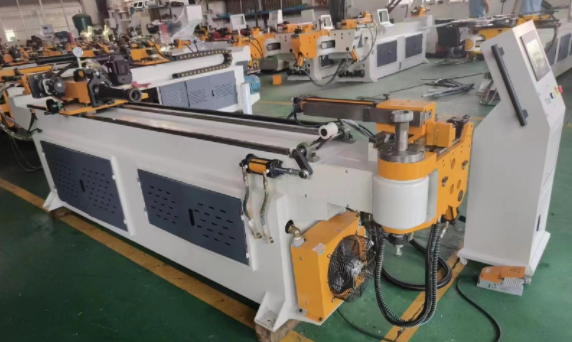 Máy uốn ống tự động CNC