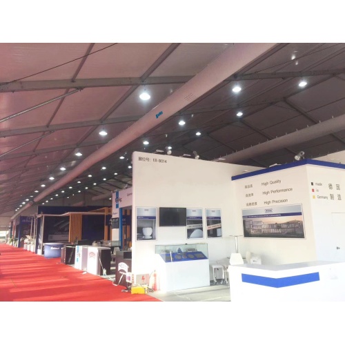 What are the advantages of cloth duct used in temporary venues?