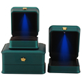 Hanhong Wholesale Custom Luxury Crown Schmuck Verpackungsbox LED -Armband Halskette Ringbox Grüne Schmuckschachtel mit LED Light1