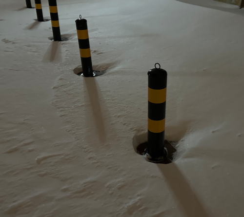 Heavy snow stop all goods transportation