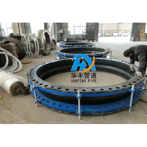 Methods for handling leaks at the flange of a flanged rubber expansion joint