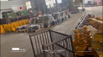 Produced and displayed by Dongda Company