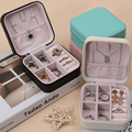 Hanhong Custom Logo tragbarer quadratischer Schmuck Reißverschluss Box Samt Ohrringe Halskette Anhänger Ring Juwely Box Schmuck Aufbewahrungsbox1