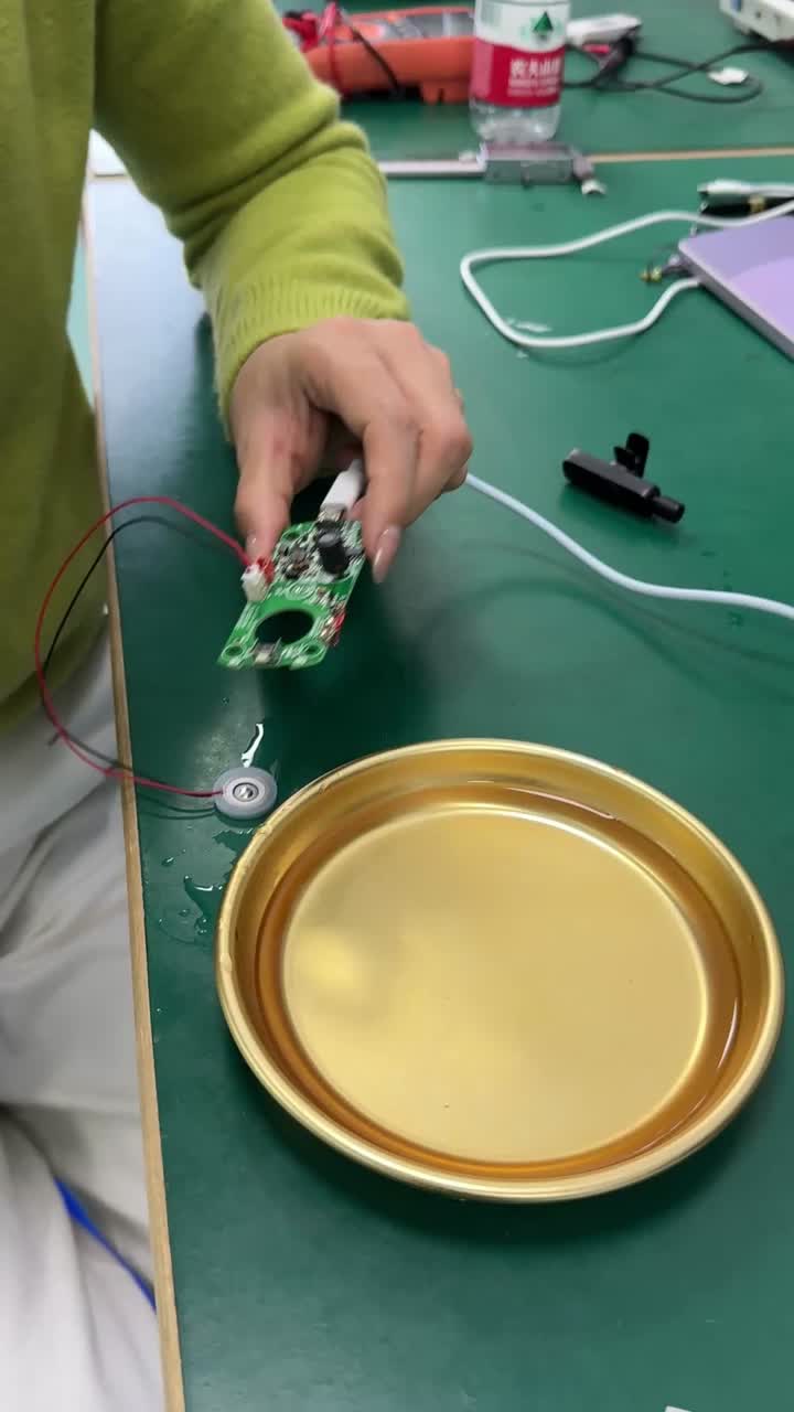 Placa de atomizador para pulverizador hidratante