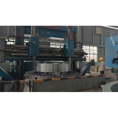 Large steel ring precision lathing