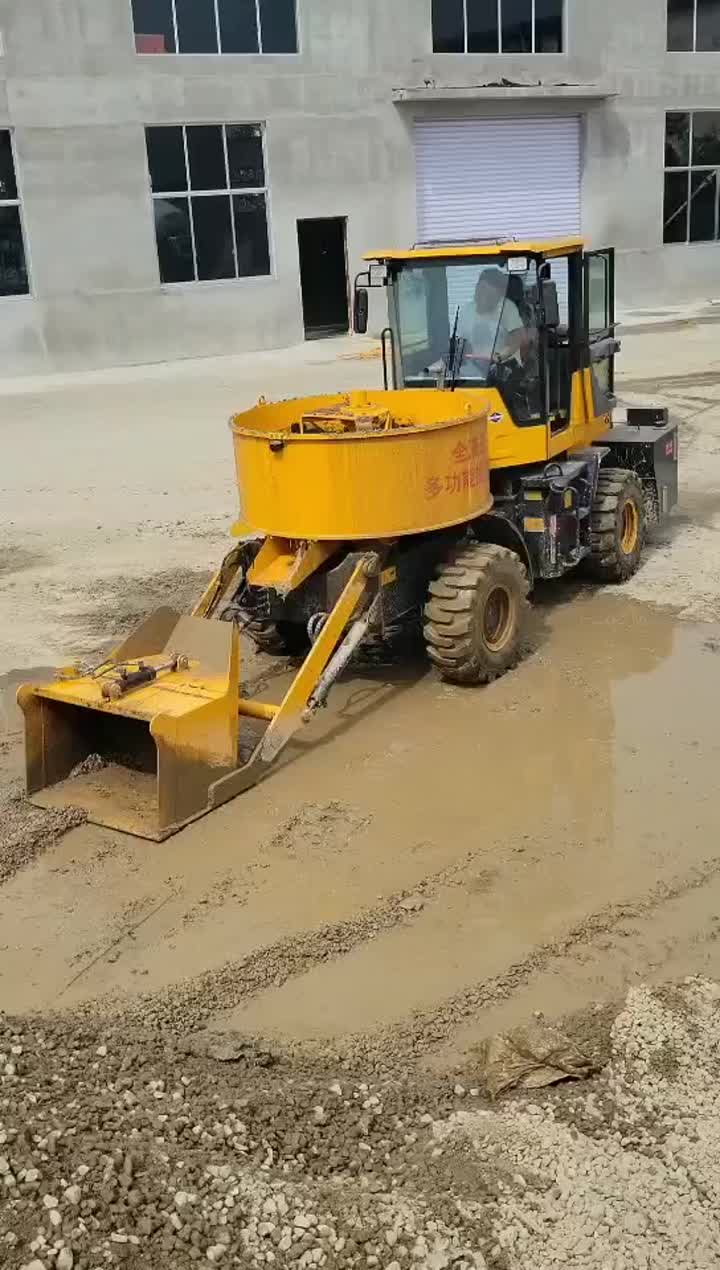 Self-loading mixer truck blender