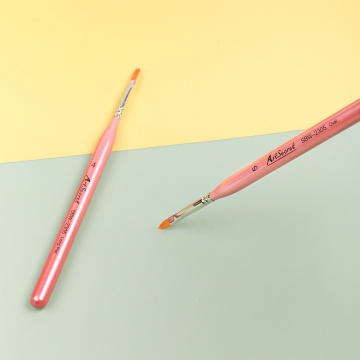 O le a le eseesega i le va o se pulumu fufulu ma se pulumu mailei?