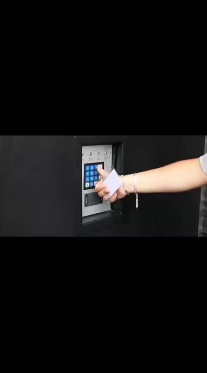 Автомобильная парковка гараж