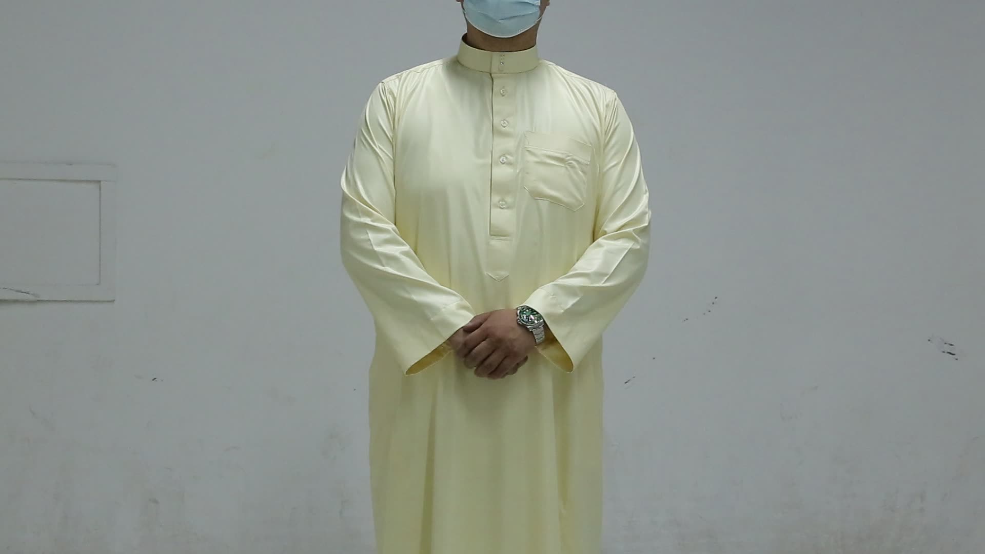 Nuovo moda all&#39;ingrosso Muslim maschile Thobe al Haramain Thobe per uomini islamici Clthing1