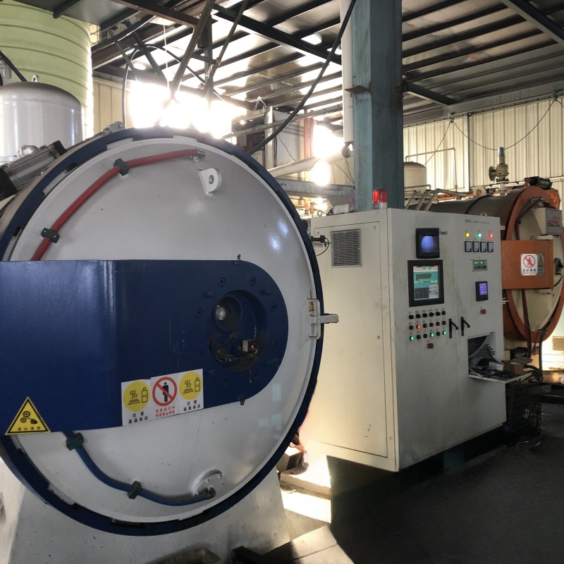 Welding&Quenching Integrated Machine