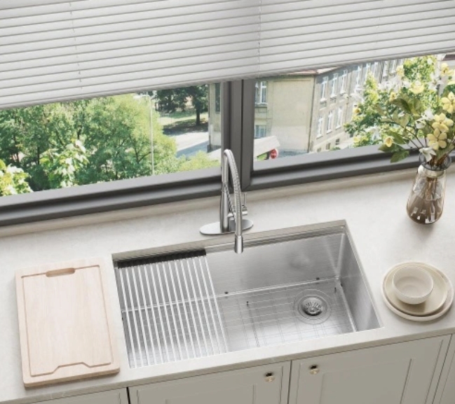 ሲሊኮን የመጠምዘዝ ጠንካራ ነው?