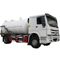 SINOTRUK HOWO 4X2 266HP 10CBM Sewage Truck Vacuum Tanker Truck Model ZZ1167M4611W1