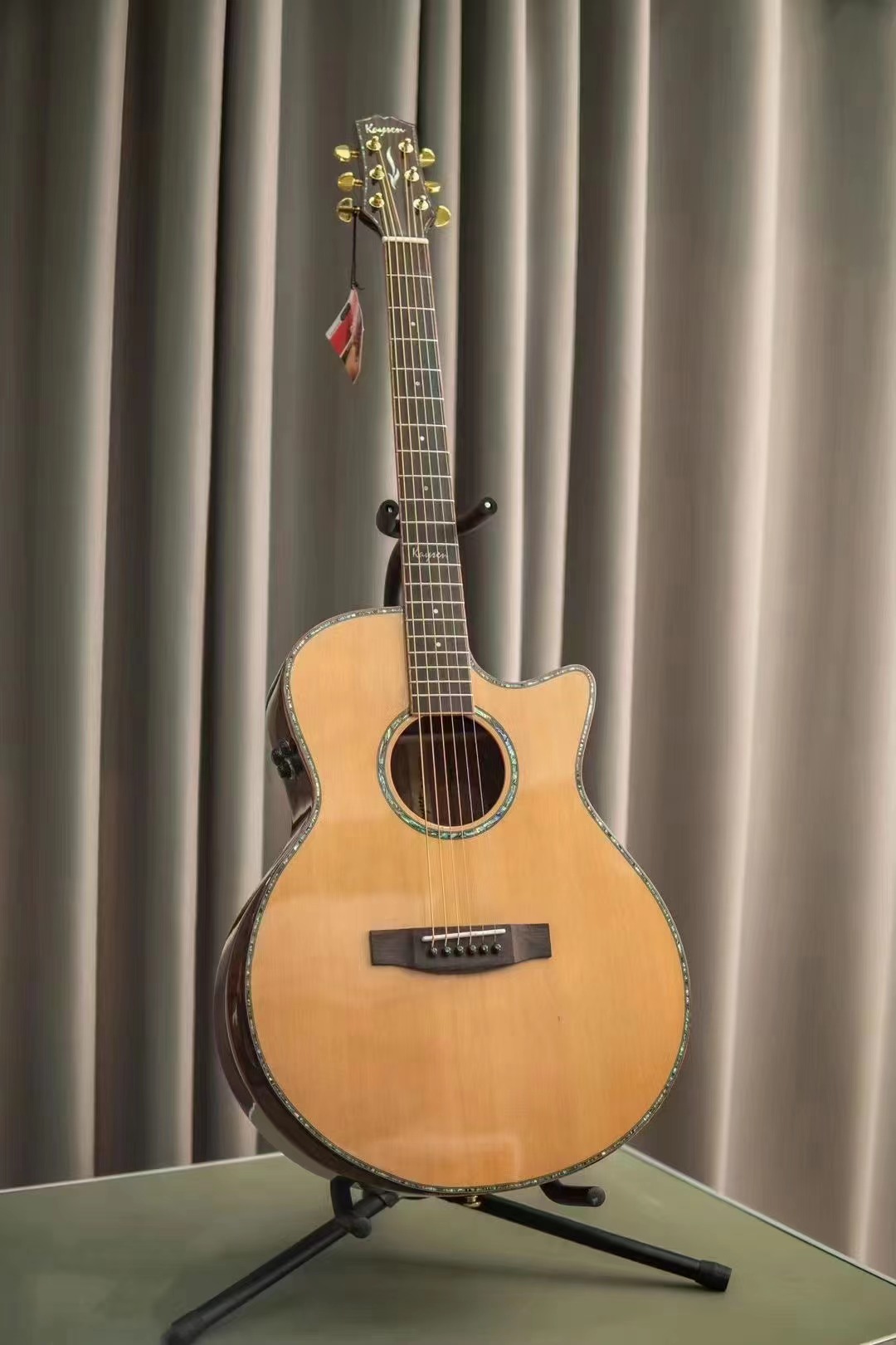 816SS solid wood guitar