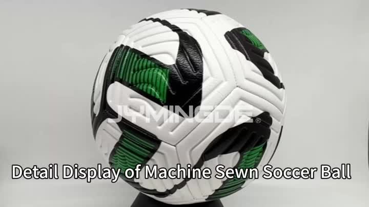 groene en witte voetbal