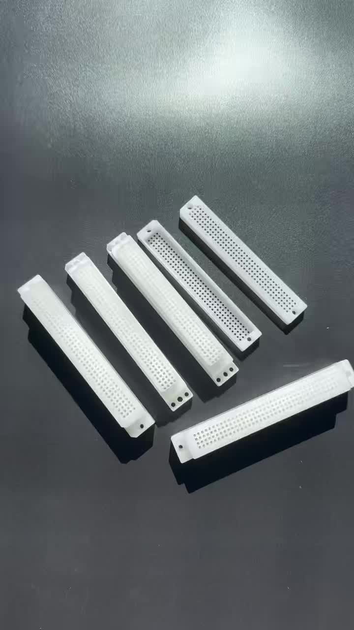 Delrin ® アセタール ホモポリマー CNC 加工コンポーネント