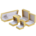 Hanhong Custom Großhandel gefülltes Lederpapier Geschenk Schmuck Verpackung Box Ohrringe Halskette Ring Goldpapier Schmuckschachtel1