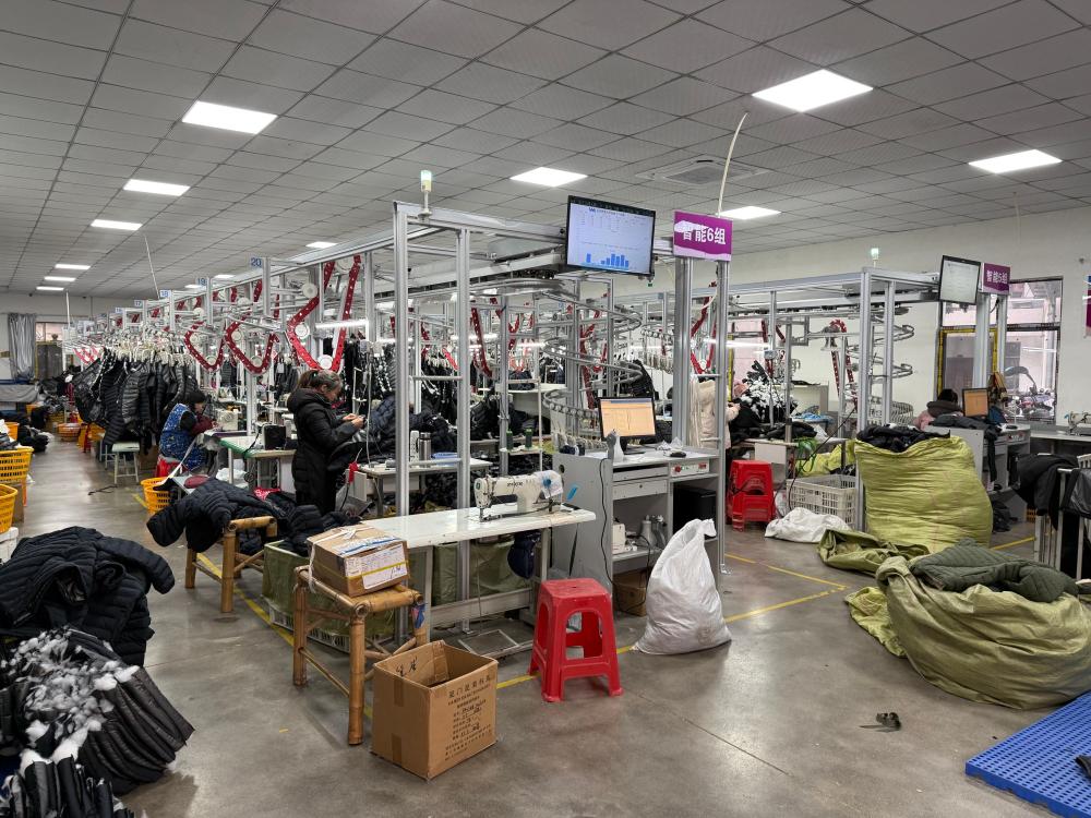 Factory Interior Working Scene (4)