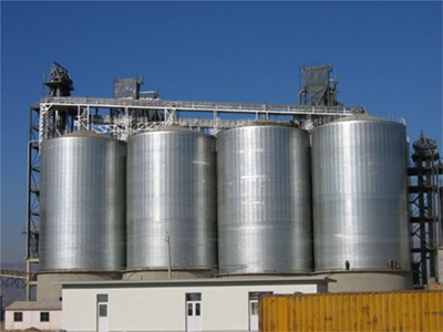 Защо да изберете стоманени силози за съхранение на алуминиев оксид на прах