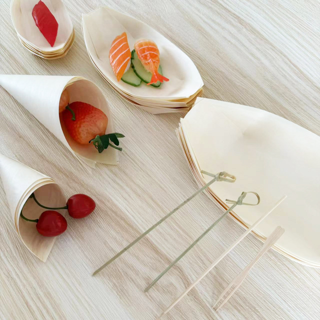 Disposable wooden tableware