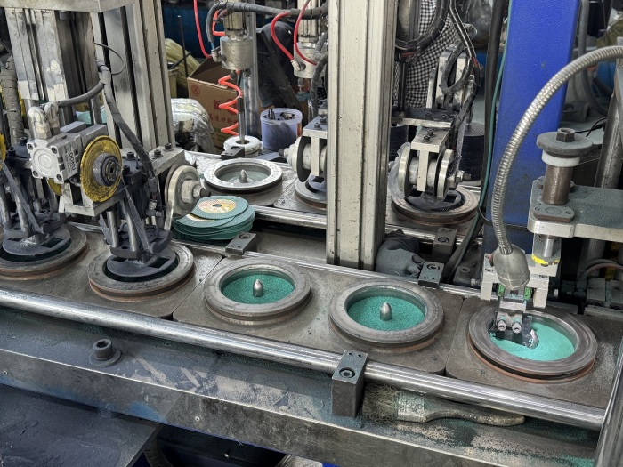 Junan County Hengxing Abrasives and Grinding Tools Factory