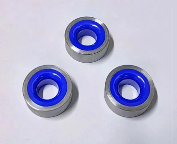 Blue zirconia valves