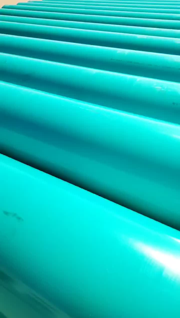 tuyau en pvc pour l&#39;eau