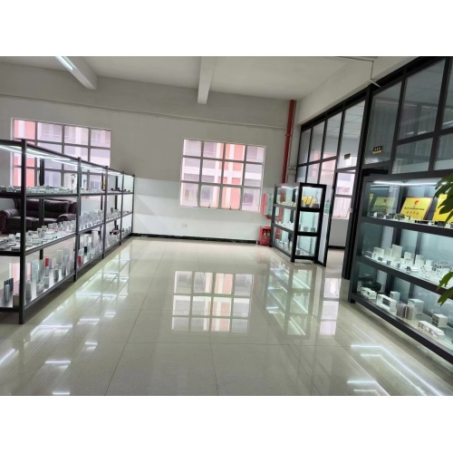 Our company has newly built aluminum profile extrusion mold production, and the exhibition hall has a grand opening