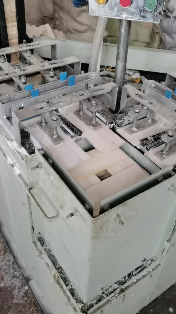 Wax Spraying and Slats Stacking Integrated Machine