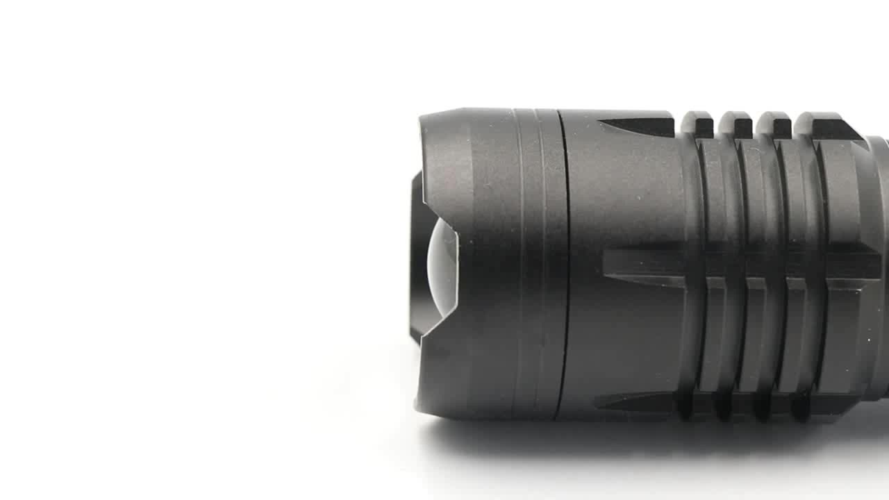 P90ReChargable Flashlights с USB -рукой Super Bright Tactical Zoomable &amp; Waterproable 3 режима Searchlight для кемпинга Flashlights1