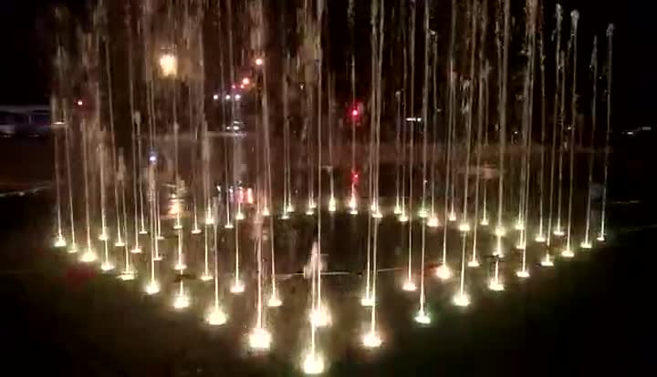 Fuente de carrera cuadrada al aire libre